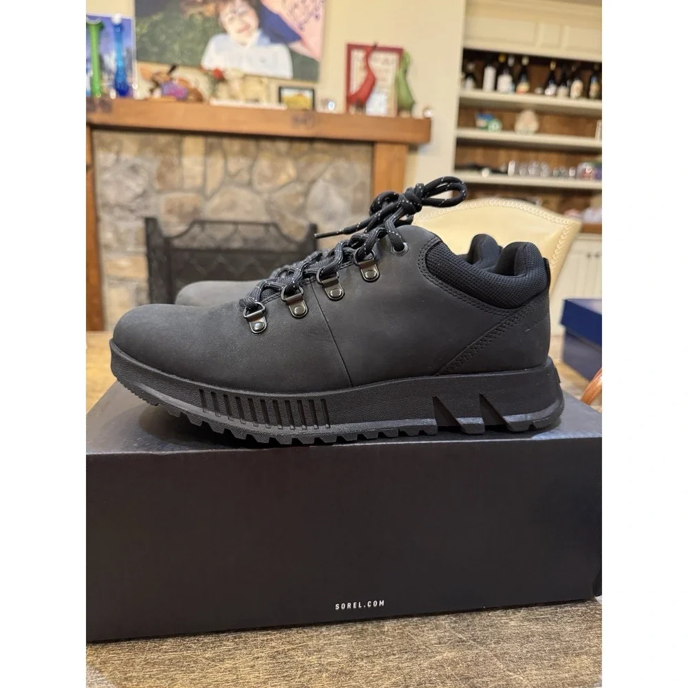 Sorel Men's Mac Hill Lite Waterproof Hiker sneakers Black Size 8.5 Waterproof